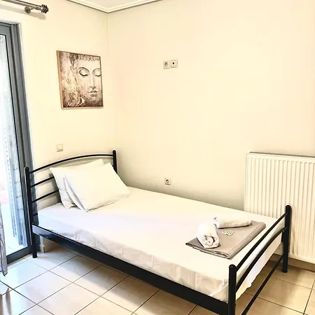 Apartament Theasis *